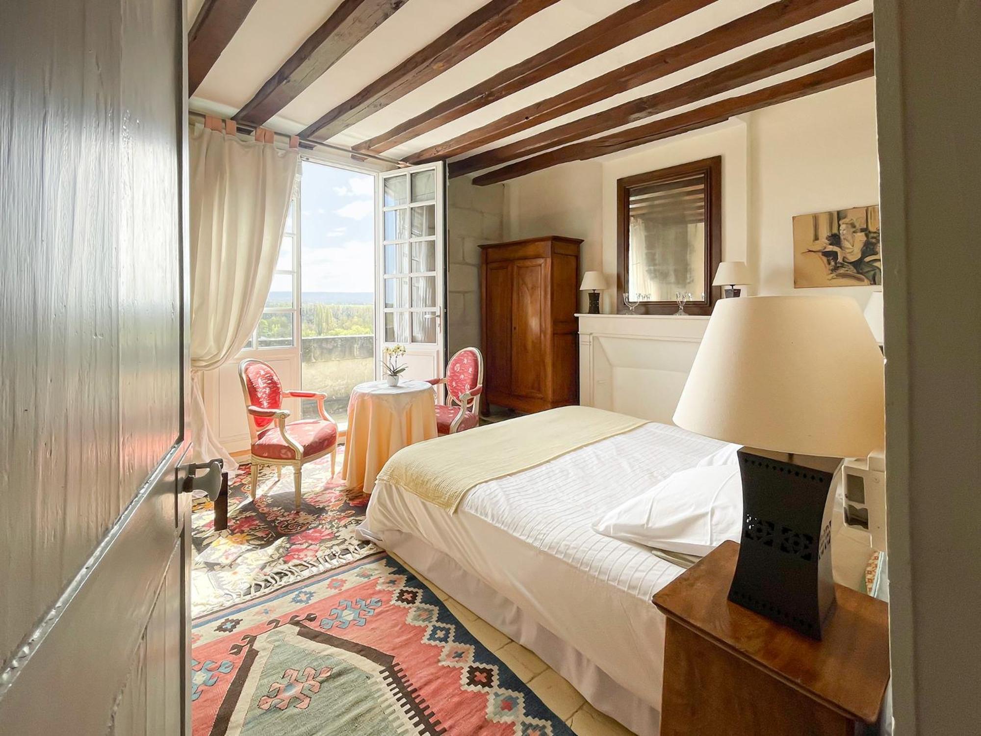 Le Presbytere De La Cite Royale De Лош Экстерьер фото